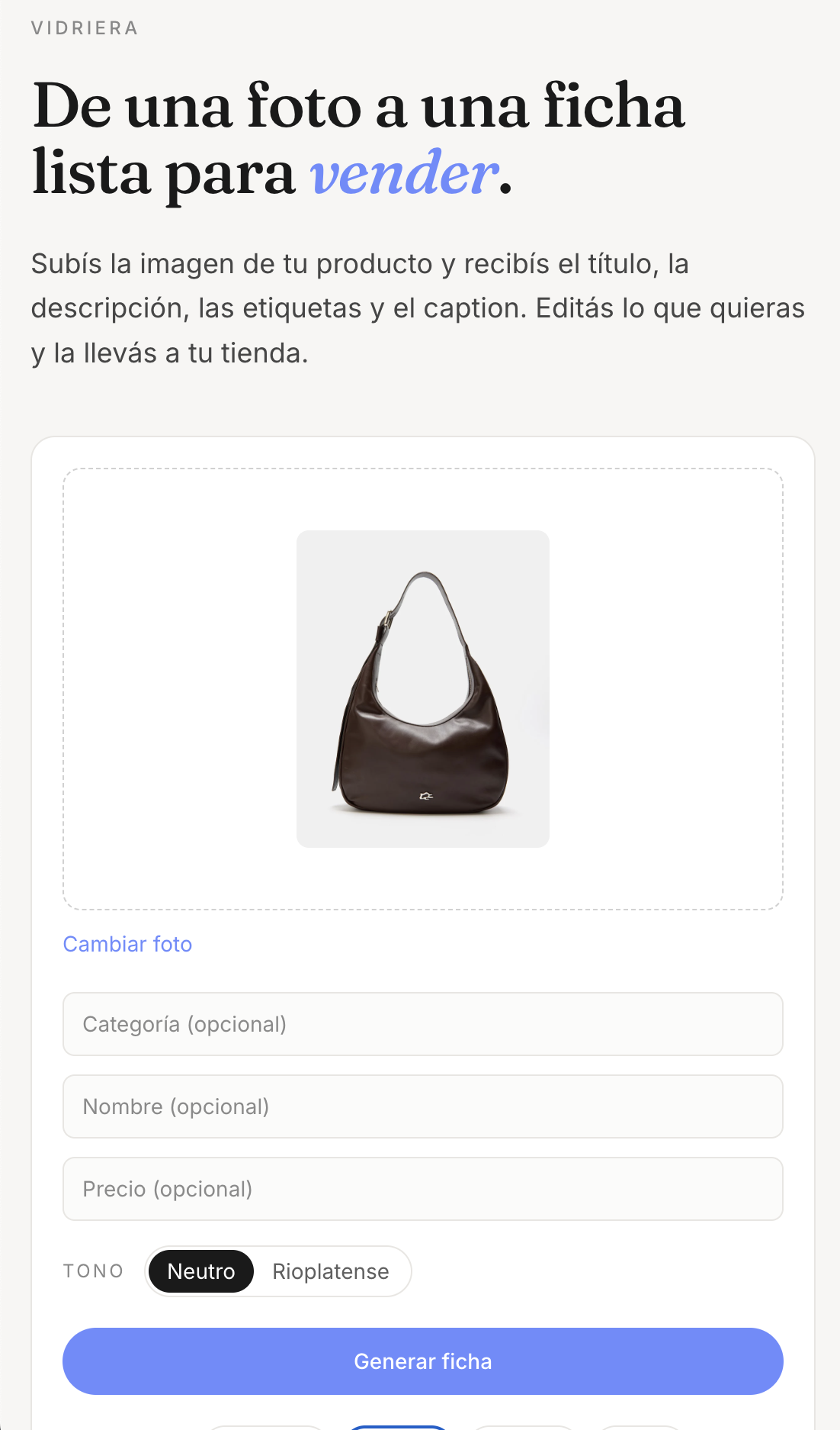Foto de una cartera cargada en Vidriera, lista para generar la ficha